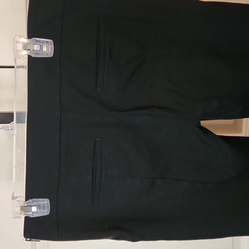 Ann Taylor,  Excellent Condition,  Women's Pants Black, Size 8 - Picture 4 of 8